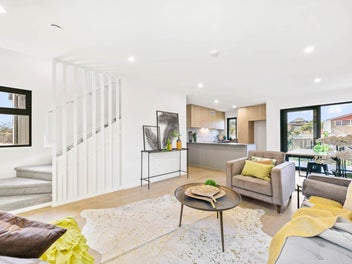 Exceptional Living in Mangere Bridge!