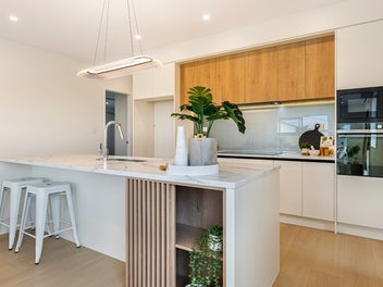 Modern Masterpiece with a Guest Wing Escape