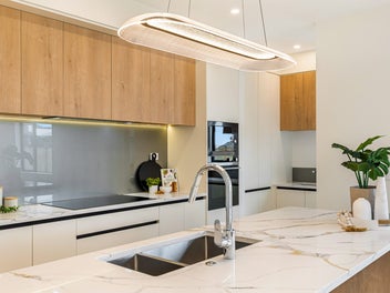 Modern Masterpiece with a Guest Wing Escape