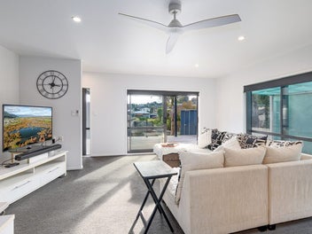 Modern Living, Views & Privacy