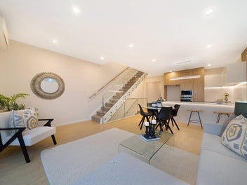 Location, Lifestyle & Low Maintenance Living!