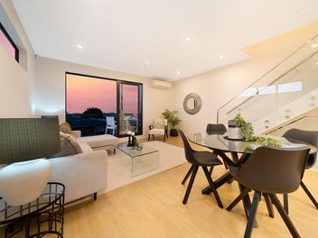 Location, Lifestyle & Low Maintenance Living!