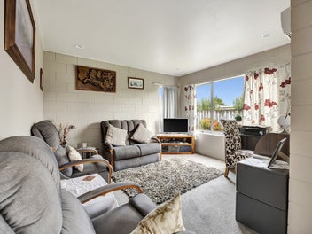 COSY UNIT CLOSE TO TOWN CENTRE