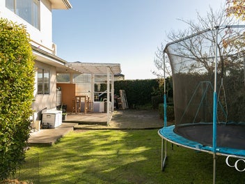Retro Vibes, Renovated Lives