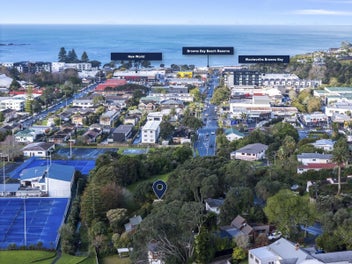 Freehold, Private & Perfectly Positioned