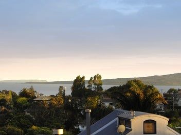 Image 1 of 18