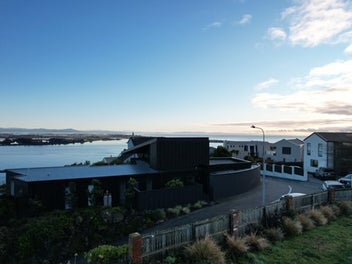 Stunning development site in Redcliffs