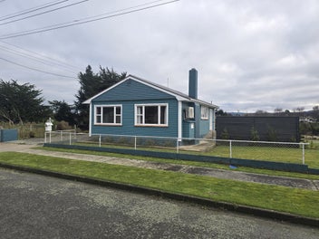Image 1 of 7