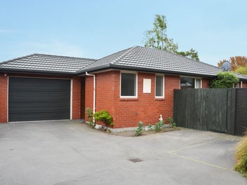 Image 1 of 7