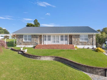 Stunning Otarawairere Above Ohope