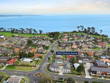 Affordable 2-Bedroom Home in Clendon Park!