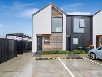 Modern Townhouse - Sunny Corner Position
