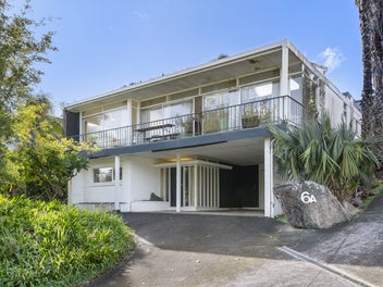 Castor Bay Opportunity - Renovate or Rebuild