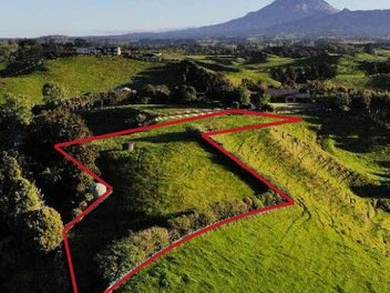 Prime Location, Mountain & Sea Views