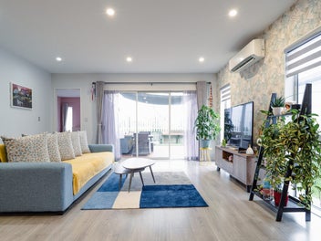 Cozy & Colourful - It all starts here!