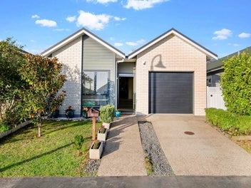Gulf Harbour Gem - A Must-See Property!