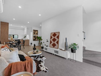 Easy Care, City Fringe Living