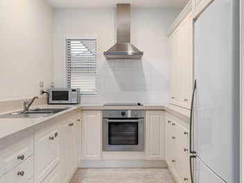 PRICED TO SELL - NEG OVER $495,000