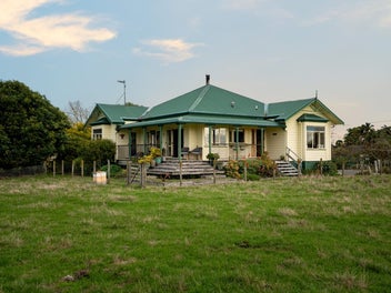 Your Countryside Escape Awaits!