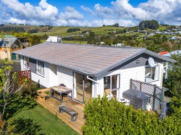 GREAT BUYING IN COOPERS BEACH