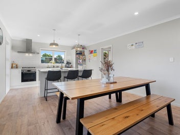 Contemporary Living - BEO $780,000.
