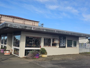 Image 1 of 24