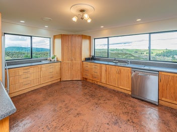 Exceptional coastal and country views!