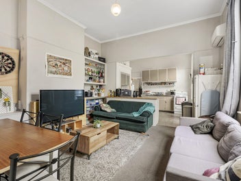 Five-Bedroom Villa in Top Location