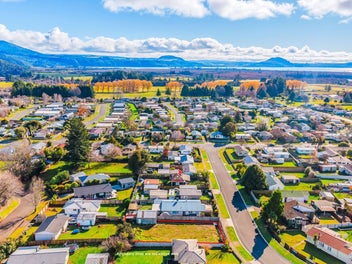 Unleash the potential – 621sqm with no covenants