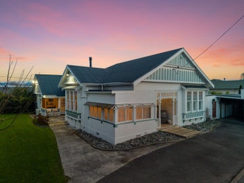 Large character home – multiple options!