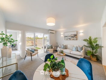 IMMACULATE, SUNNY & SINGLE LEVEL