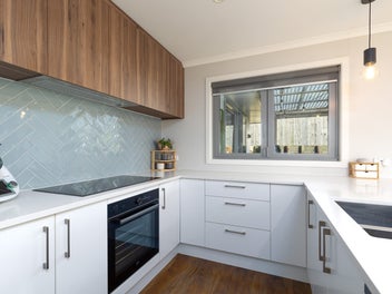 Immaculate Entertainer on a 916m2 Section