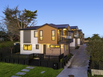 Hilltop Sea View – Not Just Another New Build