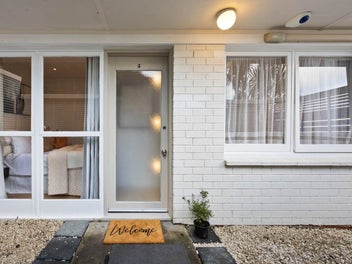 ENTRY LEVEL IN DGZ - QUIET REAR UNIT