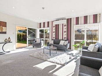 Family Homes Like This Don't Last!