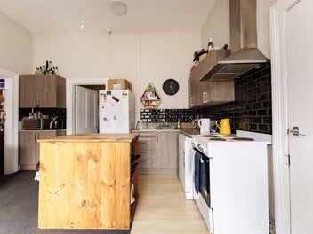 High-performer! Popular rental in prime location