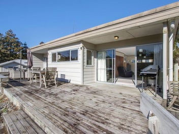Sun Trap with Potential