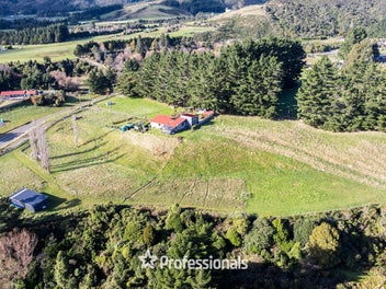 Views, Space & a Lifestyle Worth Moving For