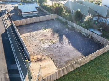 Flat, Fenced & Ready to Go!