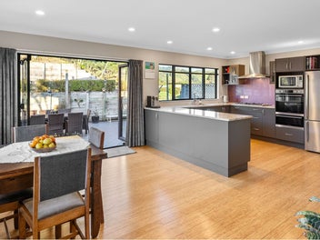 Spacious, Stylish | Garaging Galore