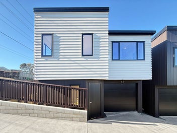 Modern, Standalone Living in the Heart of Glen...