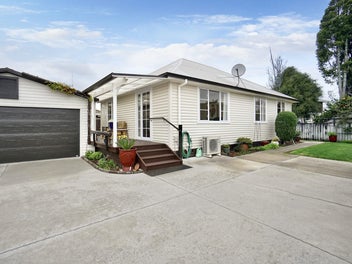 MODERN COMFORT AND CHARM