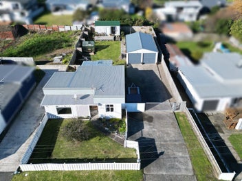 Great garaging and gorgeous gardens