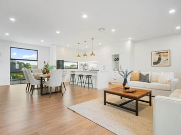 Spacious Luxury Living In The Heart Of Takapuna