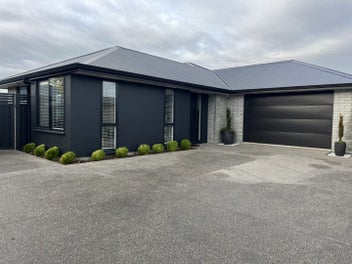 Image 1 of 10