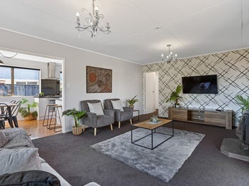 Perfect Starter Family Home!