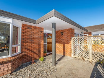 Rare opportunity, top location