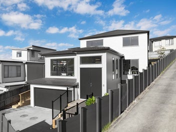 Brand New Luxury Home in Albany Heights