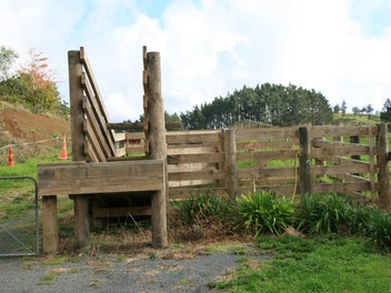 LIFESTYLE LAND ON FRANKLEY