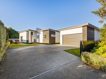 Owner's on the move - want SOLD"
